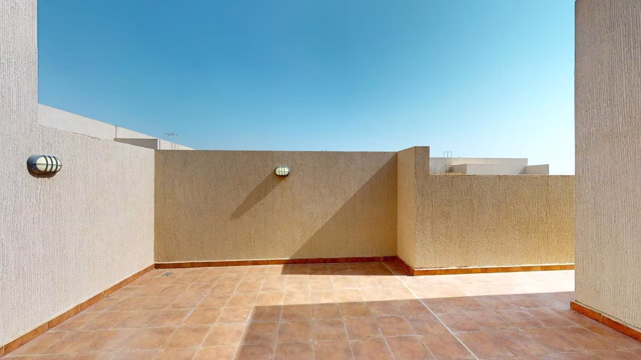 Apartment – 3 Bedrooms