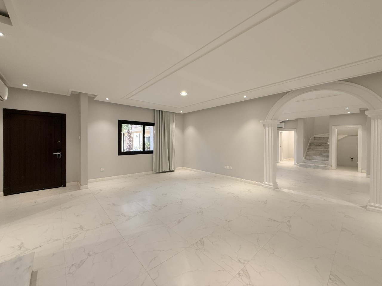 Villa – Large Villa
