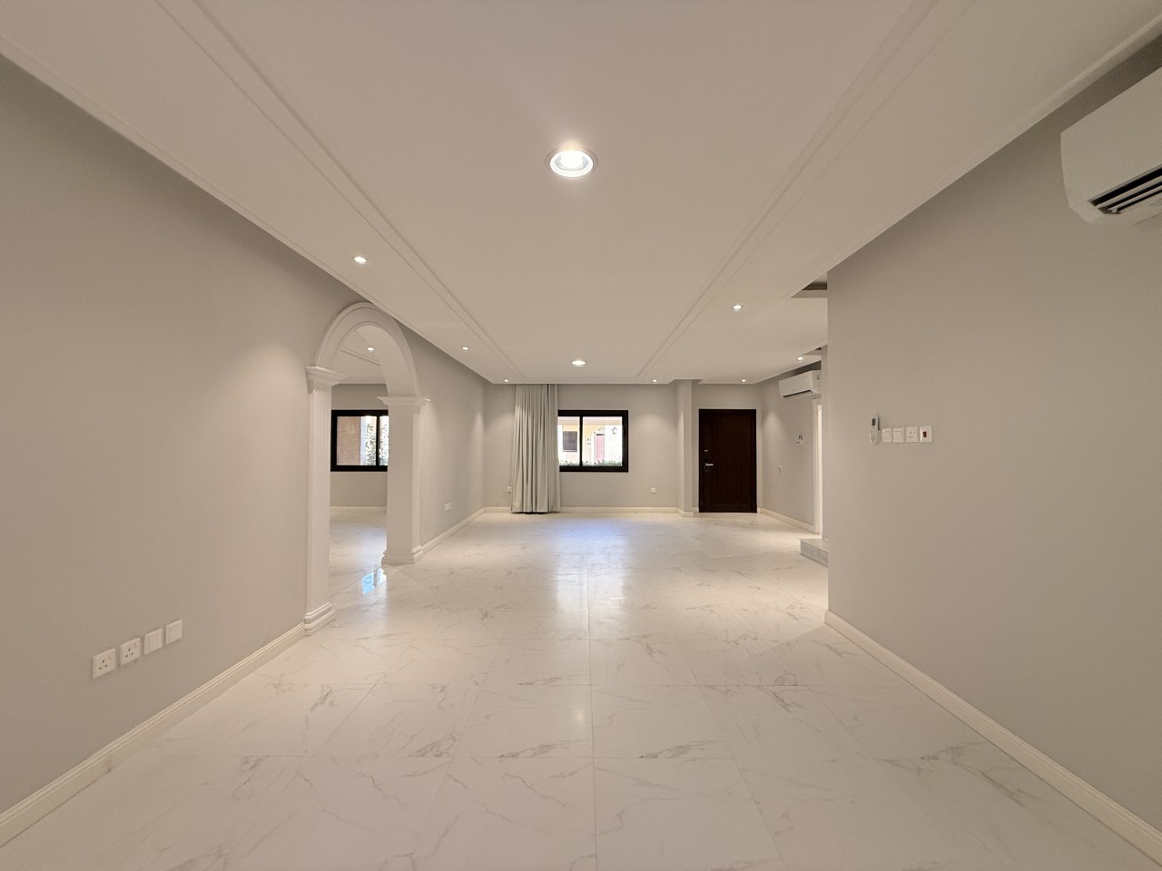 Villa – Large Villa