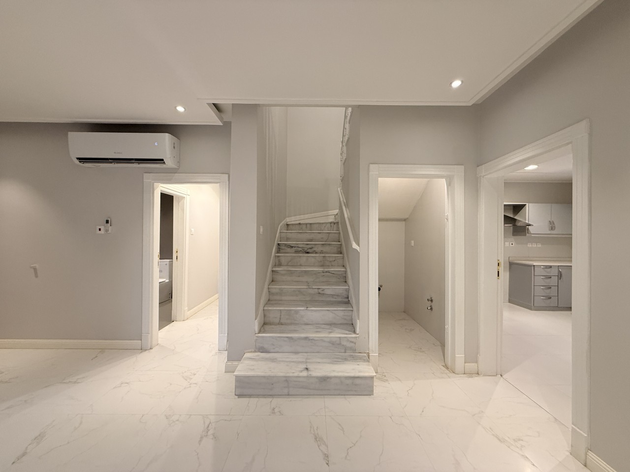 Villa – Large Villa