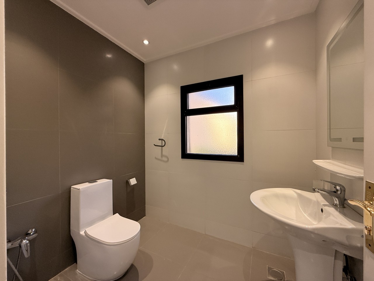 Villa – Large Villa